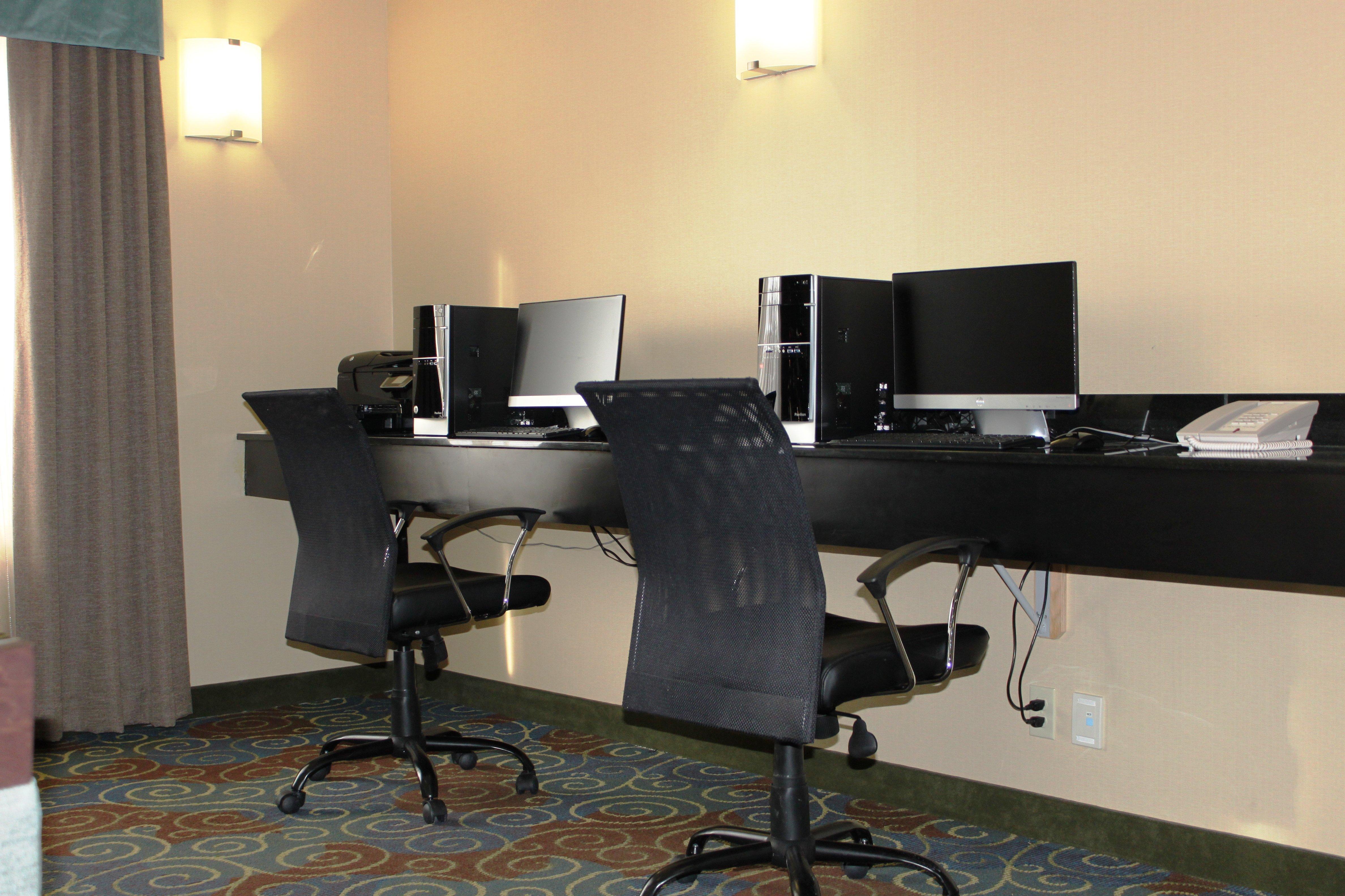 Holiday Inn Express Yorkton East By Ihg Esterno foto