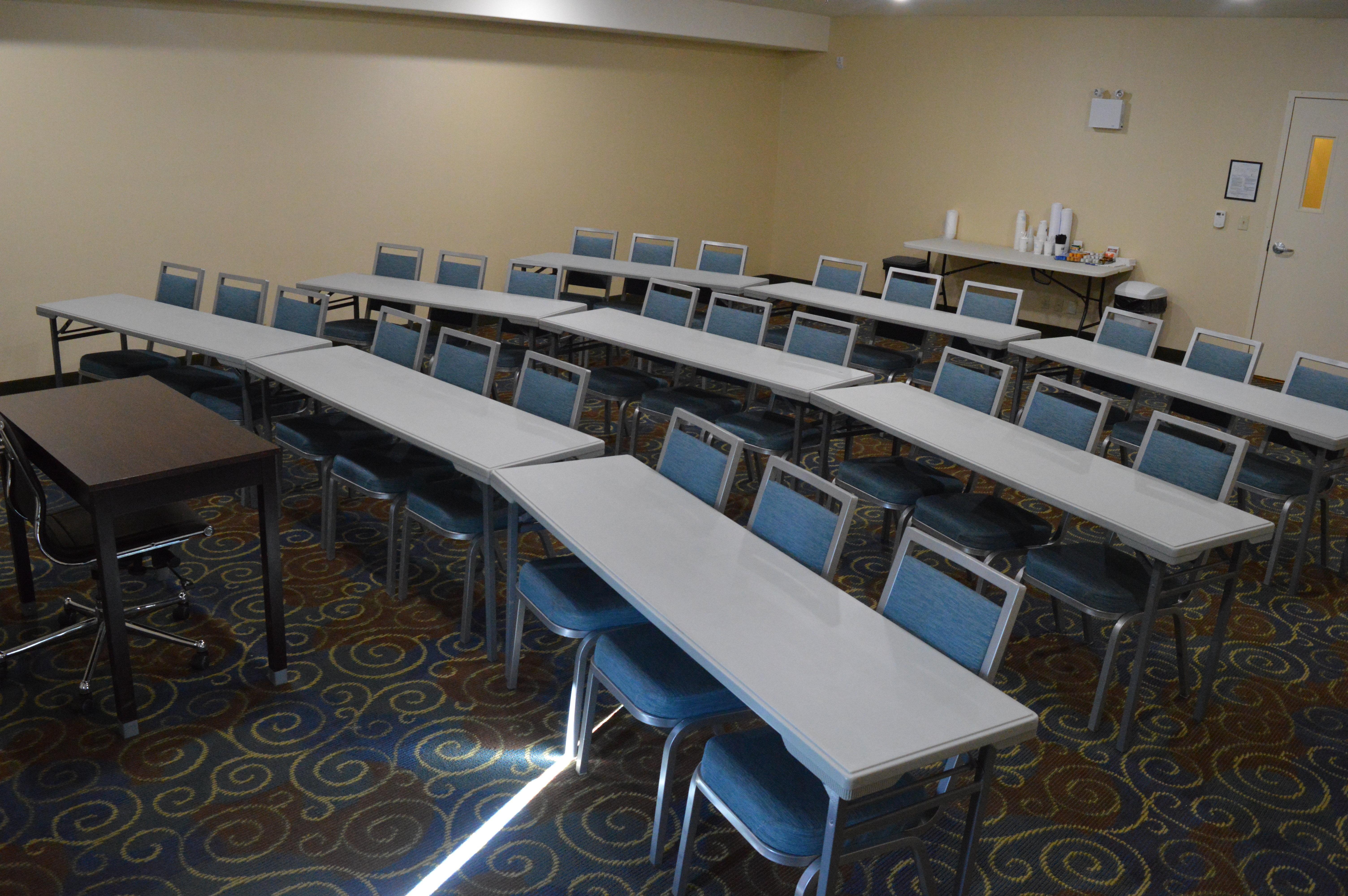 Holiday Inn Express Yorkton East By Ihg Esterno foto