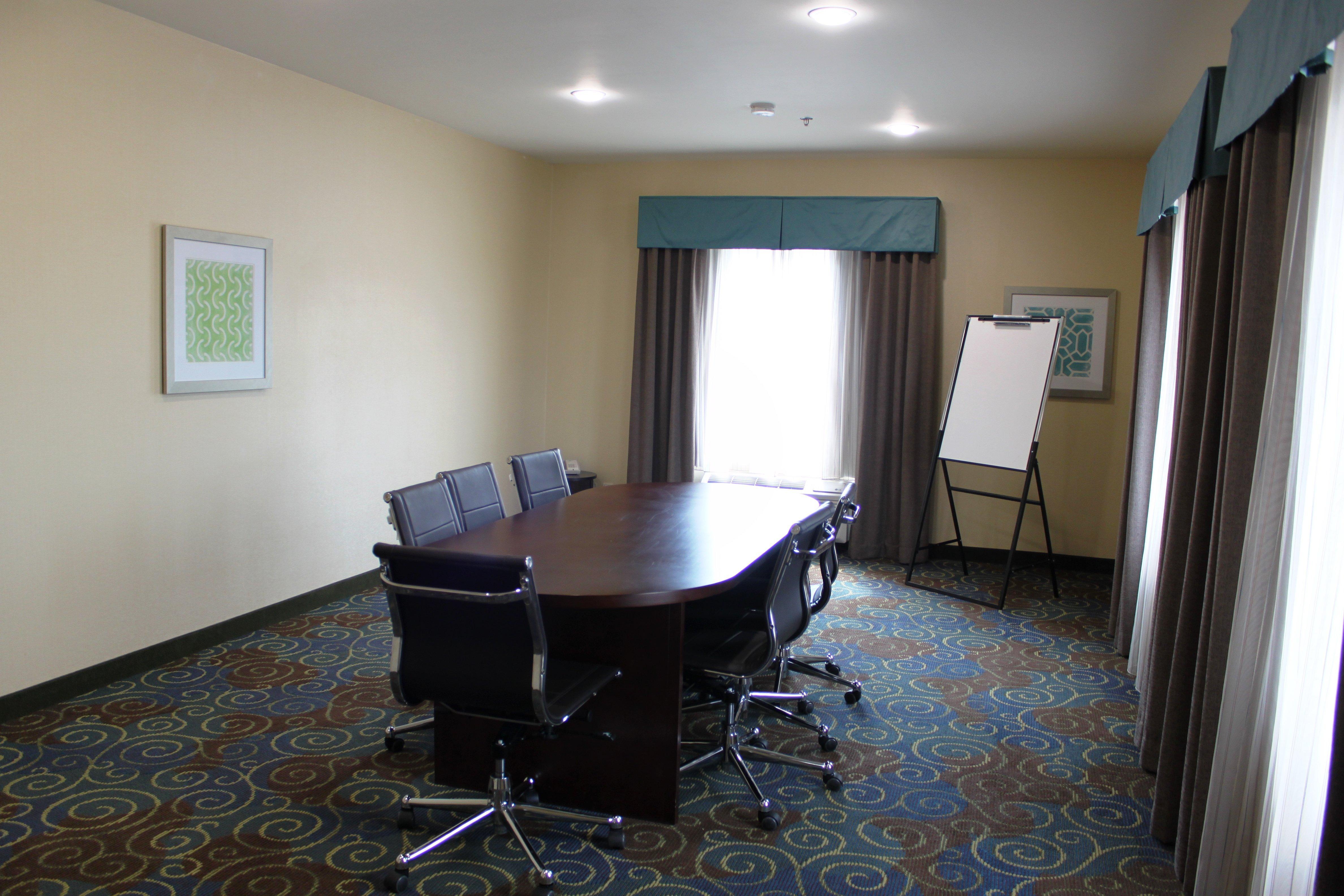 Holiday Inn Express Yorkton East By Ihg Esterno foto