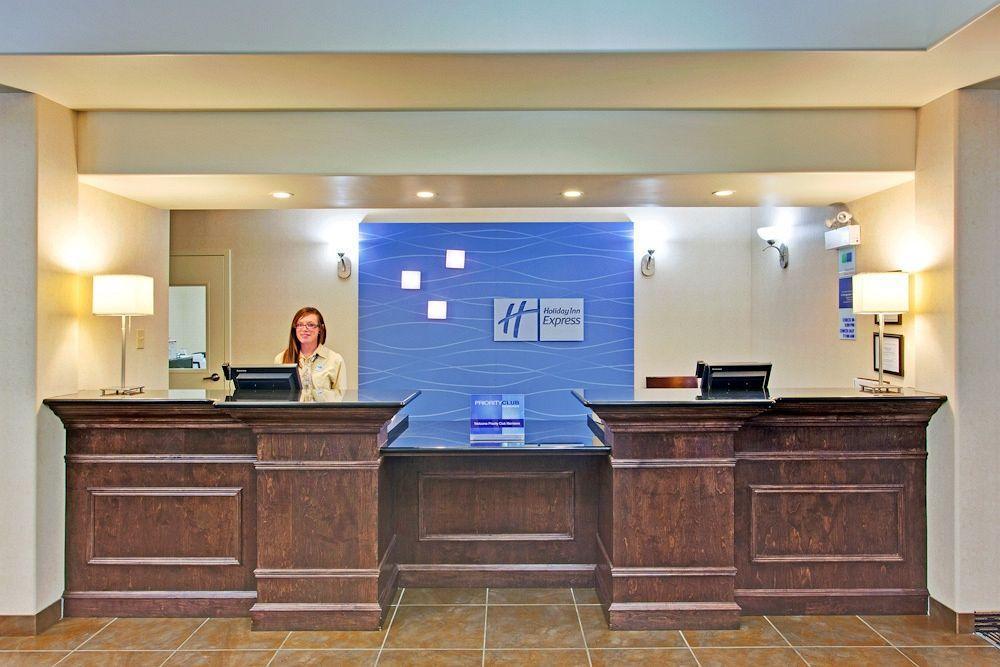 Holiday Inn Express Yorkton East By Ihg Esterno foto